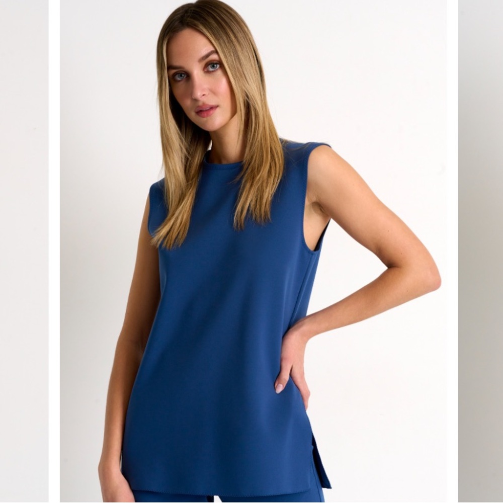 Shan elegant sleeveless top and shorts